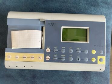 Nitril əlcəklər: EKG BTL-08 12 kanallı Bu, diaqnostik məlumatların çapı üçün daxili