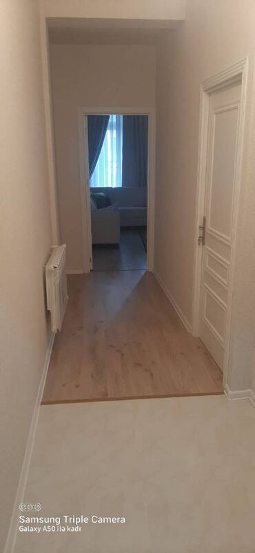 Uzunmüddətli kirayə mənzillər: Salam.Sumqayit Bağça şəhərdə ev kiraye verirem.50kv.2 otaq+eyvan.yeni — 12