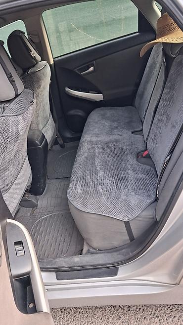 спойлео: Toyota Prius: 2012 г., 1.8 л, Вариатор, Гибрид, Хэтчбэк — 7