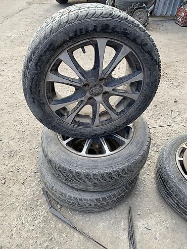 r17 hyundai: Комплект колес KIA: 4 шт. литых дисков с зимними шинами - — 1