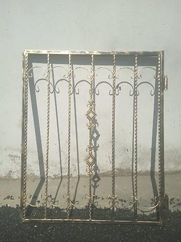 Barmaqlıqlar: Pəncərələr üçün qızılı rəngdə, dəmir barmaqlıqlar. Dekorativ — 17