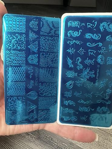 Manikür, pedikür aparatları: Peşəkar manikür üçün tam dəst Tərkib: - Strong 210 frez aparatı – — 4