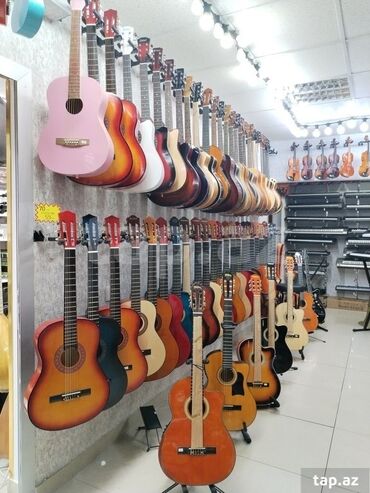 Akustik gitaralar: Akustik gitara, 6 sim, Yeni, Ünvandan götürmə