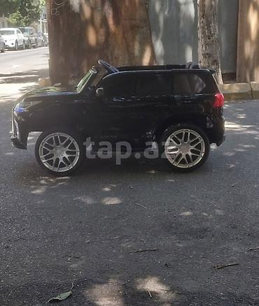 ucuz kask: Uşaq üçün elektrikli avtomobil – Lexus LX-570 stili - Korpusu qara — 2