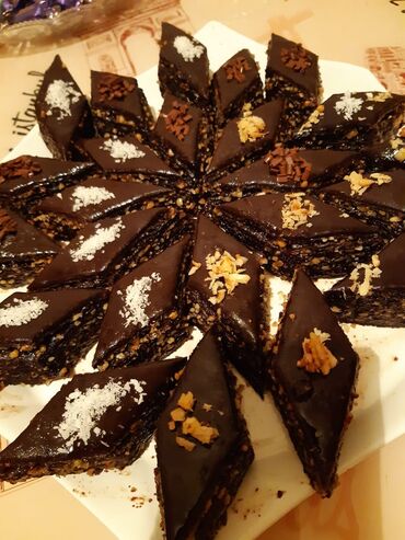 Un məmulatları: Ev şirniyyatları və tortlar - Şəkərbura: klassik naxışlı forma, incə — 11