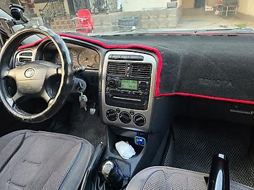моно 1 6: Toyota Avensis: 2001 г., 1.8 л, Механика, Бензин, Универсал — 4