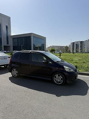 bud e9: Honda Fit: 2007 г., 1.4 л, Вариатор, Бензин, Хэтчбэк — 4