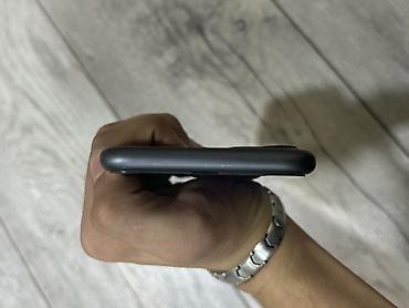 ipon x: IPhone 11, 64 GB, Qara, Face ID — 9