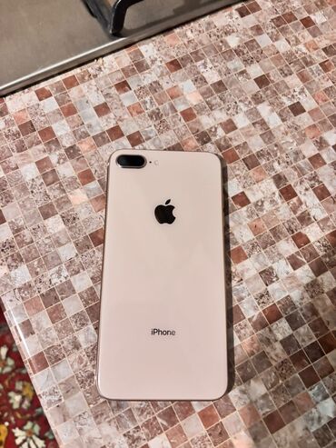 iphone ikinci el: IPhone 8 Plus, 64 GB, Rose Gold, Barmaq izi