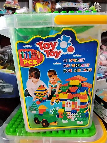 Игровые комплексы: Конструктор Toy Toy — набор крупных пластиковых блоков в контейнере — 2