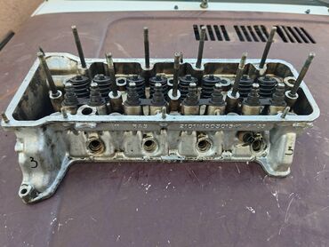 Auto delovi: Glava motor Lada 7 Riva,2121 Niva br.3. Polovna, ocuvana. Skinuta sa — 2