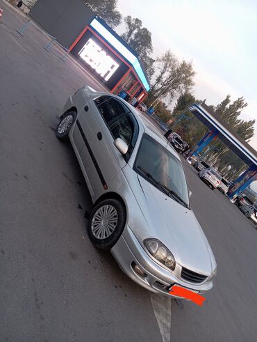 срочно продаю форд транзит: Toyota Avensis: 1998 г., 1.6 л, Механика, Бензин, Седан