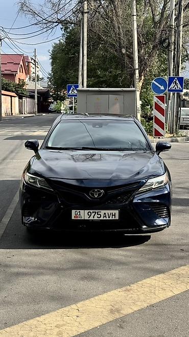corolla 2018: Toyota Camry: 2018 г., Автомат, Бензин, Седан — 2