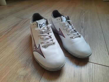 трекинговый обувь: Мужские кроссовки, 40.5, Mizuno, Б/у, цвет - Белый, Самовывоз, Платная доставка