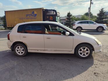 corolla runx: Honda Civic: 2001 г., 1.5 л, Вариатор, Бензин, Хэтчбэк