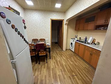 memar ecemide evler: Bakı, 3 otaqlı, Köhnə tikili, 75 kv. m — 1