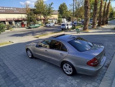 Mercedes-Benz: Mercedes-Benz E-Class: 2.7 l | 2003 il Sedan — 11