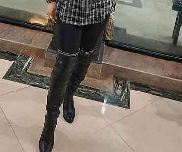 Qadın üçün uzunboğaz çəkmə. Arxasi ipli bir defe geyinilib tezedi - lalafo.az -da Qadın üçün uzunboğaz çəkmə. Arxasi ipli bir defe geyinilib tezedi -