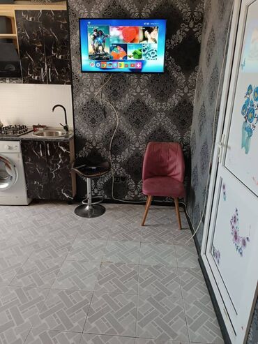 Uzunmüddətli kirayə mənzillər: Əhmədli Məzahir Rüstəmov küçəsi yeni tikili binada yerləşir. Mərtəbə — 7