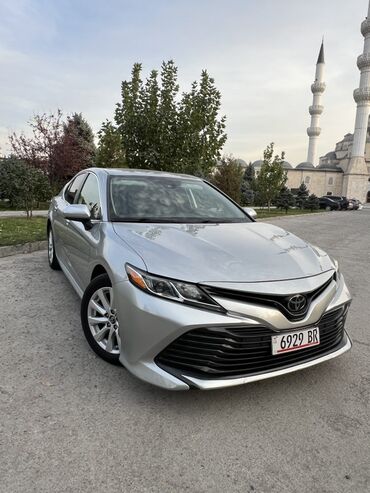 срочно продаю хонда серви: Toyota Camry: 2019 г., 2.5 л, Автомат, Бензин, Седан