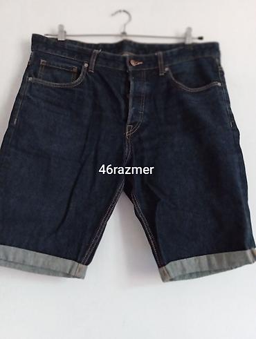 Kişi cins şortu - Material: klassik tünd mavi denim - Kəsim: düz