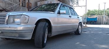 Транспорт: Mercedes-Benz 190: 2 л | 1992 г. Седан — 3