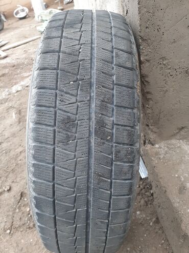 Шины: Шины 185 / 65 / R 15, Зима, Б/у, Легковые, Япония, Bridgestone