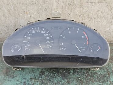 Щитки приборов: Щиток приборов Mitsubishi 2001 г., Б/у, Оригинал, Германия — 2