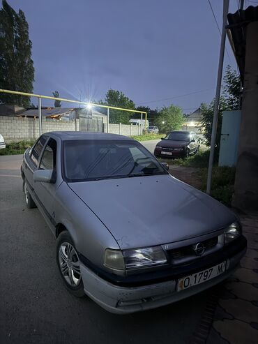 Opel: Opel Vectra: 1994 г., 1.5 л, Механика, Бензин, Седан