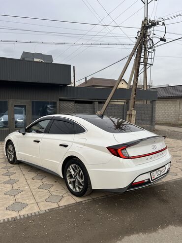 Hyundai: Hyundai Sonata: 2019 г., 2 л, Автомат, Газ, Седан — 3