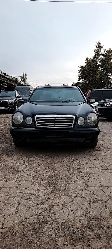 Mercedes-Benz E-Class: 1997 г., 2 л, Механика, Бензин, Седан