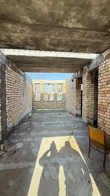 Продажа коттеджей и домов: Срочно ‼️ Шашылыш турдо Ош Шаары 10адыр Масив Калинина уй особняк — 12