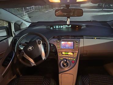 avalon 2017: Toyota Prius: 2014 г., 1.8 л, Вариатор, Гибрид, Хэтчбэк — 7