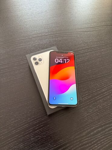 Apple iPhone: IPhone 11 Pro Max, Б/у, 64 ГБ, Белый, Зарядное устройство, Кабель, Коробка, 75 %