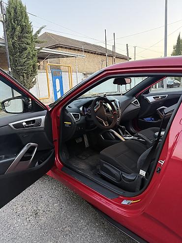 üstü açıq maşın: Hyundai Veloster: 1.6 l | 2017 il Hetçbek — 8