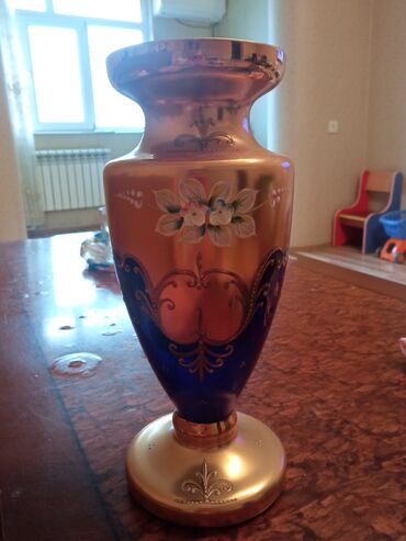 ваза стеклянная прозрачная высокая без узора: Güldan.25 sm