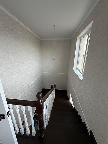 Продажа коттеджей и домов: Продается частный дом 3х-уровневый 📍 Адрес: ж/м Алтын-Ордо 📐 Площадь — 8