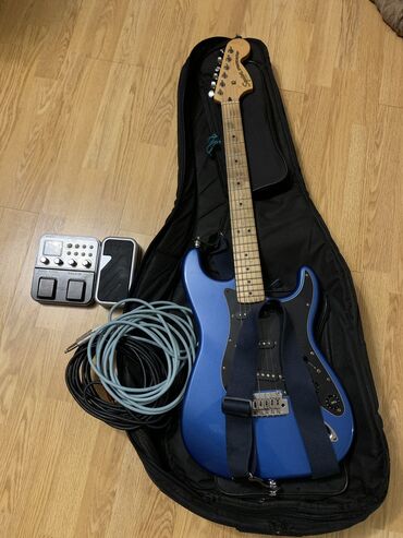 Tar: Elektron gitara, Fender, 6 sim, İşlənmiş, Ünvandan götürmə