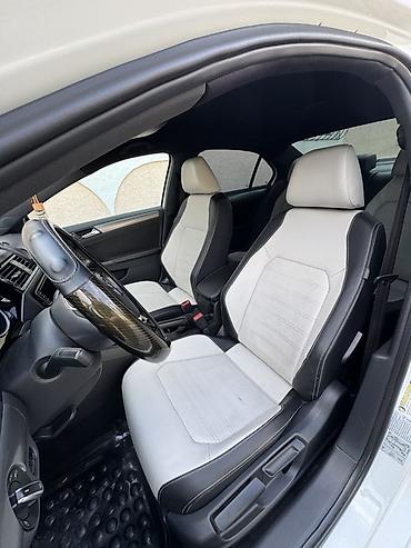 Транспорт: Volkswagen Jetta: 2017 г., 1.8 л, Автомат, Бензин, Седан — 6