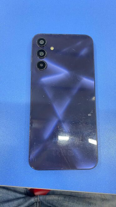 samsung f700 ultra smart: Samsung Galaxy A15, Barmaq izi, Face ID