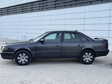 авто чехолдор: Audi 100: 1993 г., 2.8 л, Кол менен иштөөчү, Газ, Седан — 3