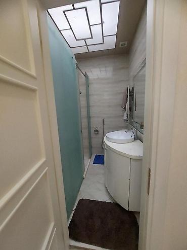 2 mertebe: İcarəyə verilir 2 otaqlı yeni tikili 70 m², 28 May m. Kateqoriya Yeni — 7