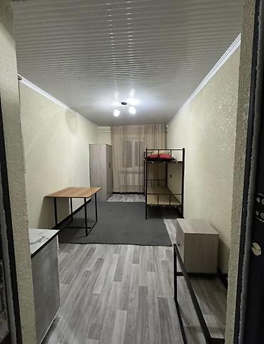 Долгосрочная аренда комнат: Сдаётся комната-студия прямоугольной планировки. Цена 23000 тысячи — 6