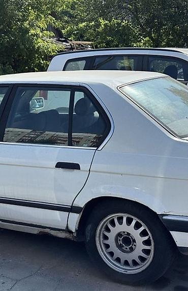 бмв е32: BMW 7 series: 1991 г. — 4
