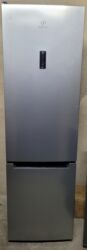 новый холодилник: Холодильник Indesit, Б/у, Двухкамерный, Total no frost, 60 * 200 * 60