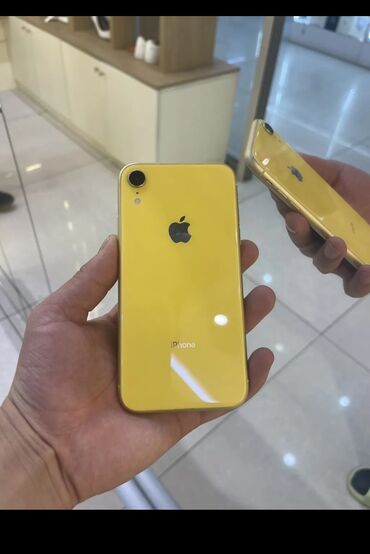 Apple iPhone: IPhone Xr, Б/у, 64 ГБ, Желтый, Чехол, 81 %