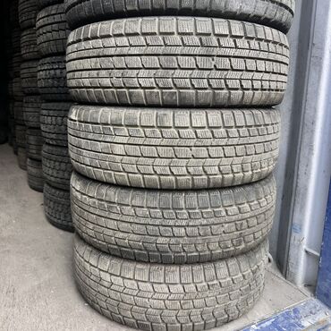 Шины: Шины 215 / 65 / R 16, Зима, Б/у, Комплект, Легковые, Япония, Dunlop