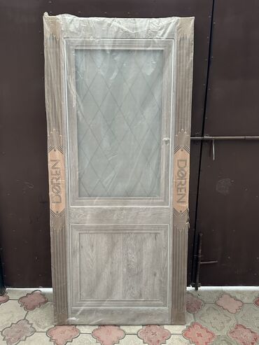 прием черного металла: Межкомнатная дверь со стеклом, МДФ, 2000 * x 90 см, Новый