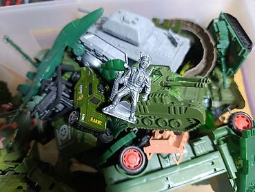 oyuncak masinlar: Əsgərtəyyarə soldat samalyot tank herbi masinlar fiqurlar солдатики — 7