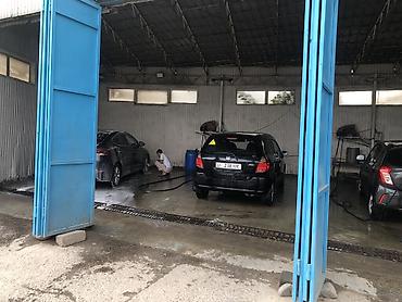требуеться автомойщики: Унаа Жуучу жайга, унаа жууганы балдар кыздар Керек жумуш 24/7 Опыт — 2
